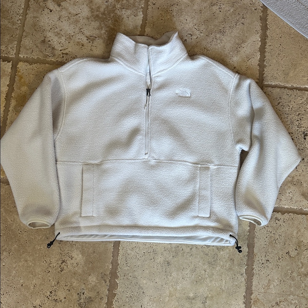 North face  White Fleece Quarter-Zip Pullover